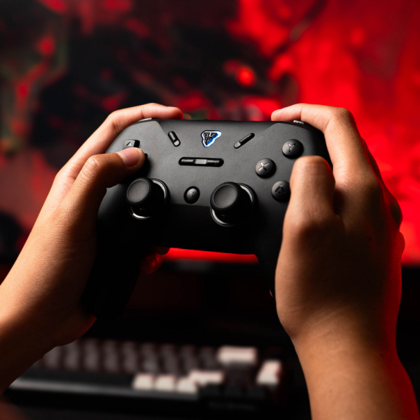 Joypad wireless Fantech WGP12S Revolver III crni - 223249