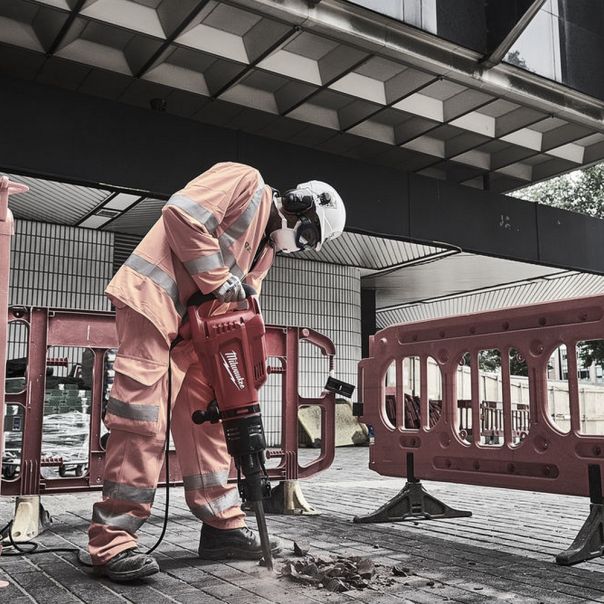 MILWAUKEE Čekić za rušenje 2100W 39J EPTA 28mm - K1528H - 4933464118