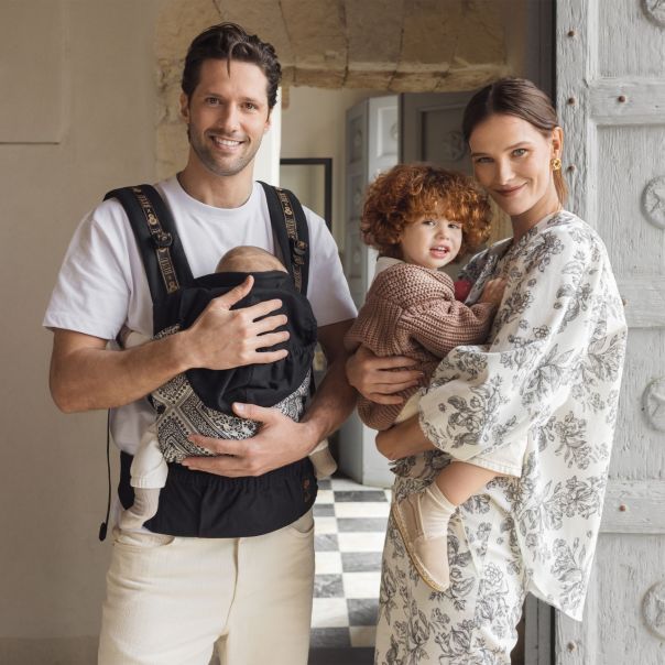 KINDERKRAFT Kengur nosiljka za bebe Huggy Bizuu, crna - KNHUGG00BLKBI00