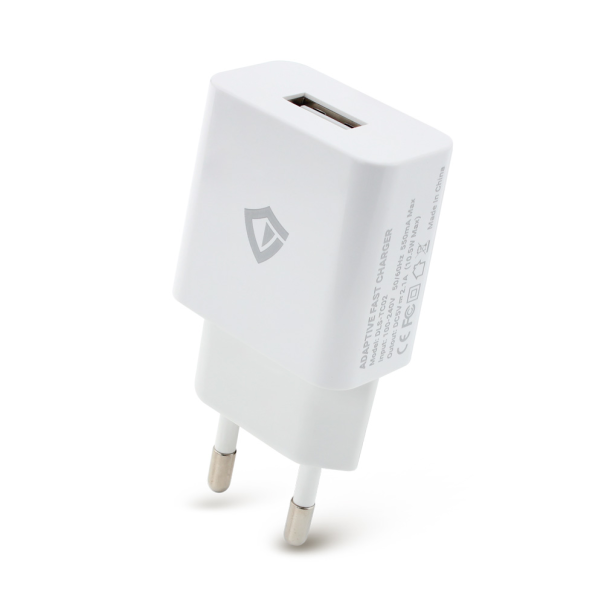 Kucni punjac Teracell Evolution TC-02 5V 2.1A sa iPhone lightning kablom beli CE - 79066