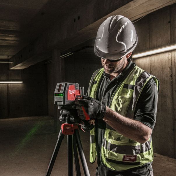 MILWAUKEE USB Punjivi 3D zeleni laser 30m - L4CLLP-301C - 4933478099