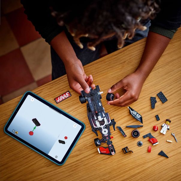 LEGO 77250 MoneyGram Haas F1® Team VF-24 formula - 306771