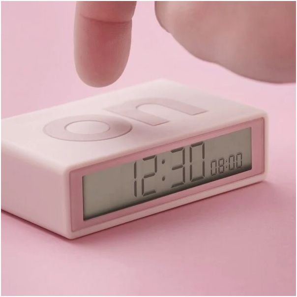 LEXON Reverzibilni sat sa alarmom FLIP+, roza - LR150P9