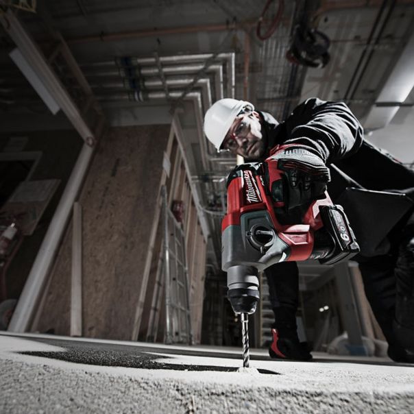 MILWAUKEE Aku. udarna bušilica SDS+ 12V 2x6Ah - M12CH-602X - 4933451510