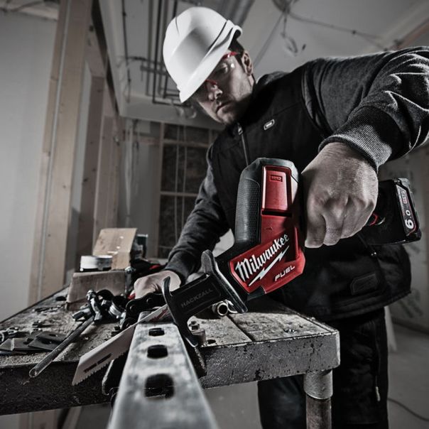 MILWAUKEE Aku. sabljasta testera 12V 2x6Ah “HACKZALL” - M12CHZ-602X - 4933451511