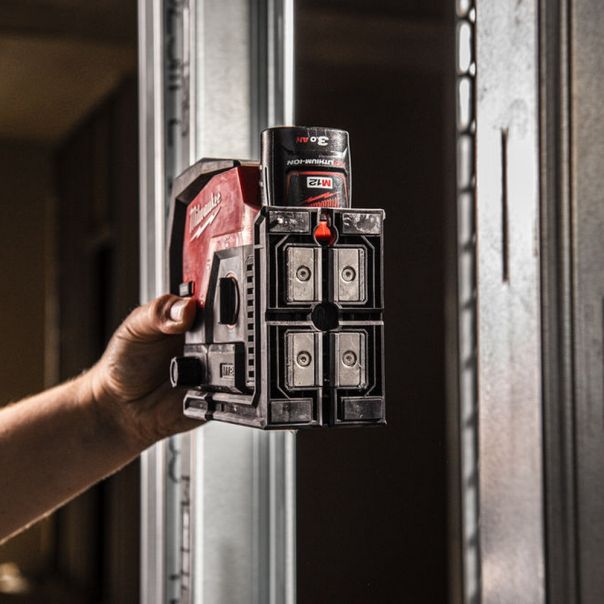 MILWAUKEE Aku. zeleni 3D laser 30m 12V - M12CLLP-301C - 4933478100