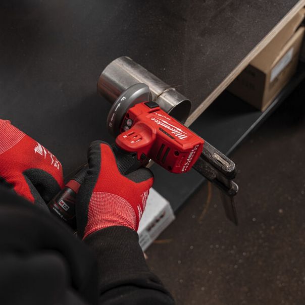 MILWAUKEE Multi alat za sečenje 12V 1x4Ah + 1x2Ah - M12 FCOT-422X - 4933464619