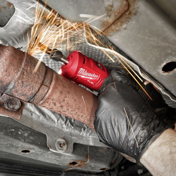 MILWAUKEE Aku. čeona brusilica 12V 2x2Ah – M12FDGS-422B - 4933471436