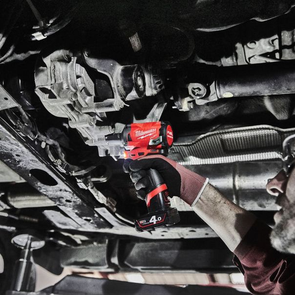 MILWAUKEE Aku. udarni odvijač  1/2” 12V 2x4Ah - M12FIWF12-422X - 4933464616