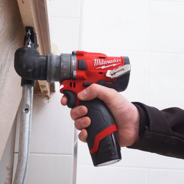 MILWAUKEE Aku. bušilica - odvijač 12V 2x2Ah set 6/1 - M12FPDXKIT-202X - 4933464138