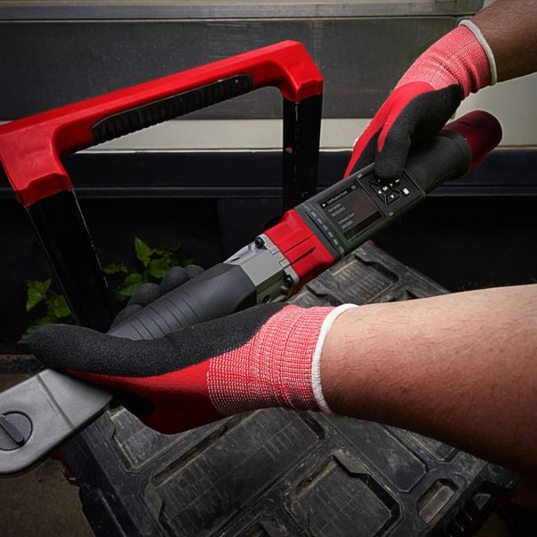 MILWAUKEE Aku. moment ključ 3/8” 13.6 - 135.6 Nm 2Ah - M12ONEFTR38-201C - 4933464967