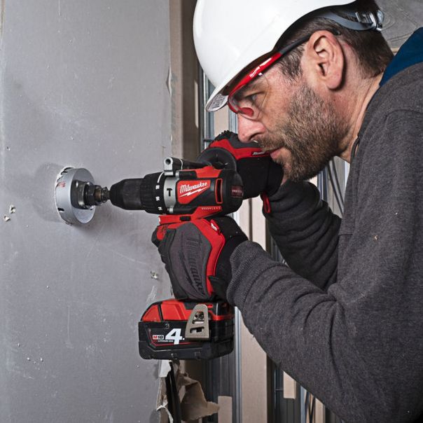 MILWAUKEE Aku. vibraciona bušilica-odvijač 18V 2x5Ah - M18BLPD2-502X - 4933464517