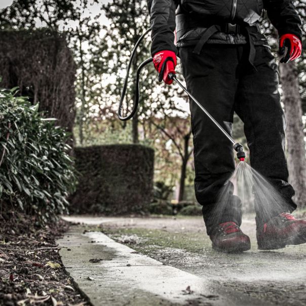 MILWAUKEE Tank 15l za hemiju sa prskalicom - M18BPFP-CST, SOLO (bez baterije i punjača) - 4933464964