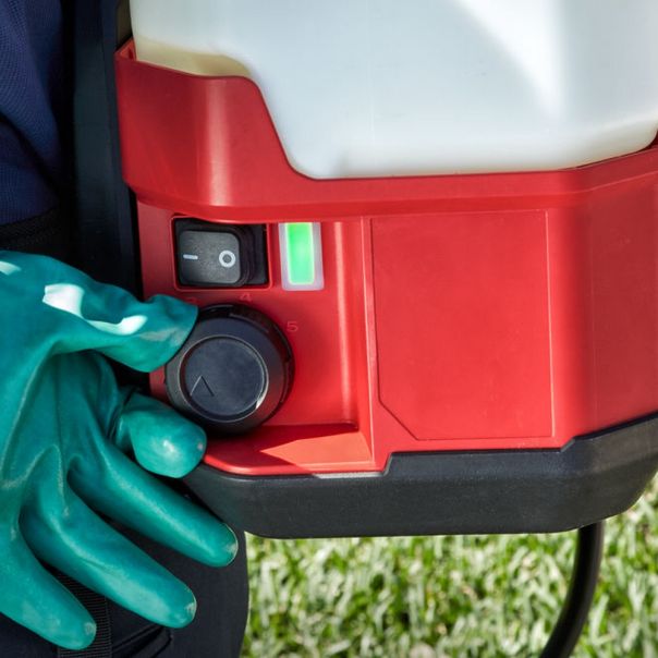 MILWAUKEE Tank 15l za hemiju sa prskalicom - M18BPFP-CST, SOLO (bez baterije i punjača) - 4933464964