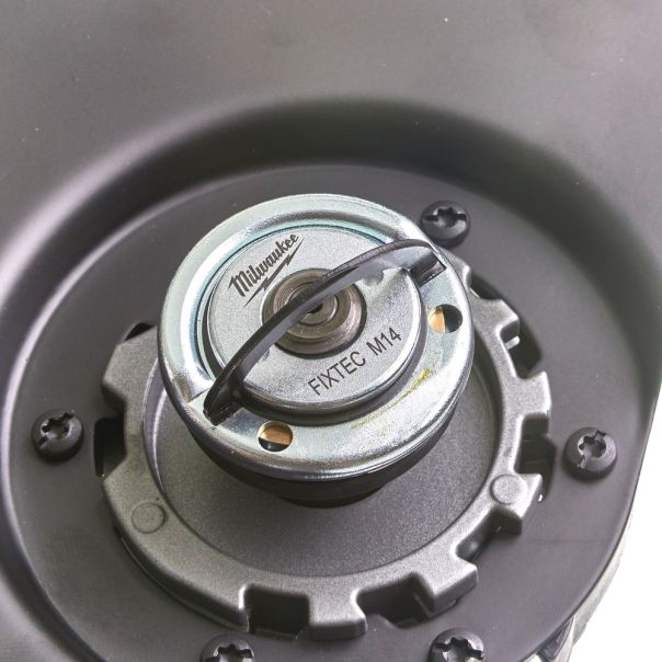 MILWAUKEE Aku. brusilica 125mm 18V 2x5,5Ah ‘HIGH PERFORMANCE’ - M18FHSAG125XPDB-552X - 4933471080