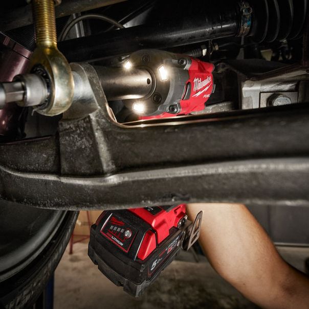 MILWAUKEE Aku. kompaktni udarni pištolj 1/2” 18V 2x5Ah - M18FIW2F12-502X - 4933478444