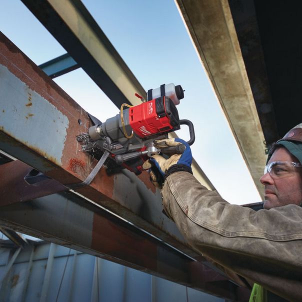 MILWAUKEE Aku. magnetna bušilica sa permanentnim magnetom 18V 2x5Ah - M18FMDP-502C - 4933451012