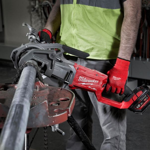 MILWAUKEE Aku. nareznica za cevi 18V 12Ah - M18FPT2-121C - 4933478597
