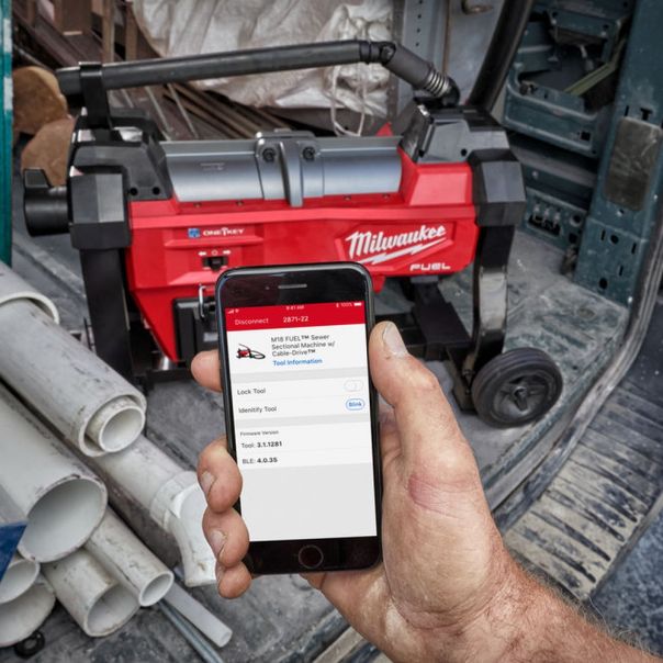 MILWAUKEE Akumulatorski čistač cevi 18V 12Ah - M18FSSM-121 - 4933471410