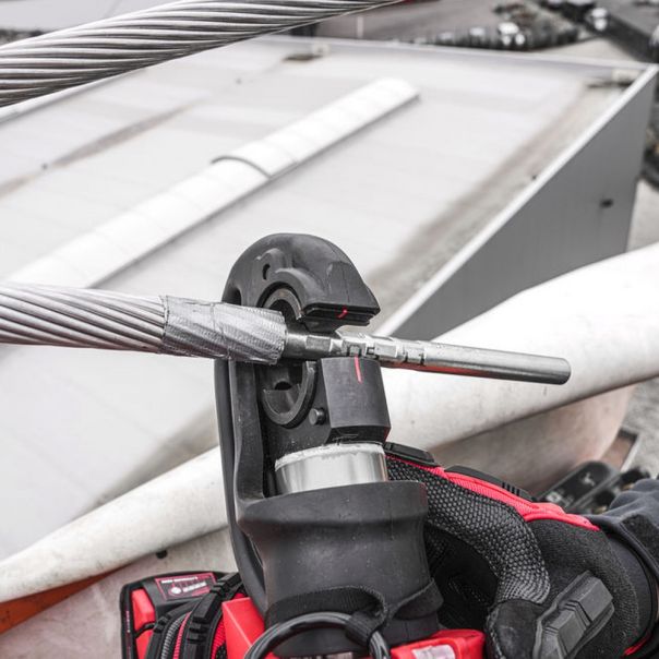 MILWAUKEE Aku. hidraulična presa za kablove 18V 1x5Ah + 1x2Ah - M18HCCT109/42-522C - 4933459273