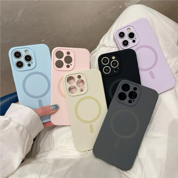 Maska za iPhone 15 Pro Max Mag Case PureTone bela - 614420-1