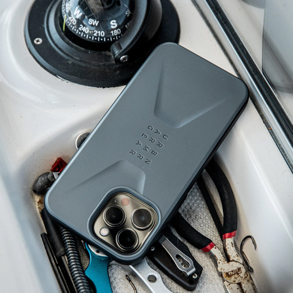 Maska za iPhone 13 Pro Max UAG Civilian crna - 056508-1