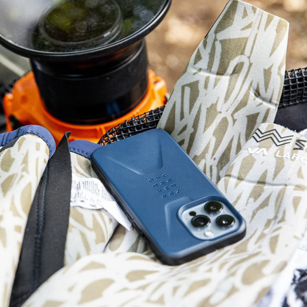 Maska za iPhone 13 Pro UAG Civilian plava - 056506