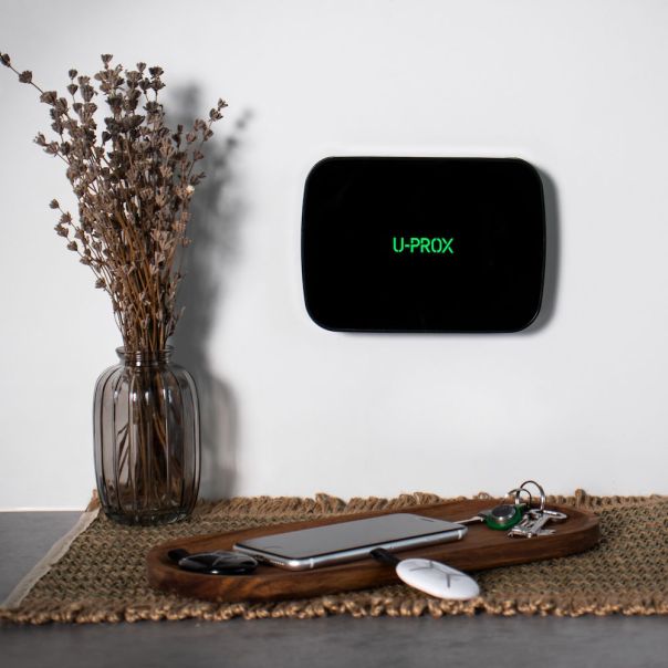 INTEGRATED TECHNICAL VISION U-Prox Centralna jedinica 4G,Wi-Fi,LAN, bat. 2,6Ah;250 zona,30 particija - MPX LE BLACK
