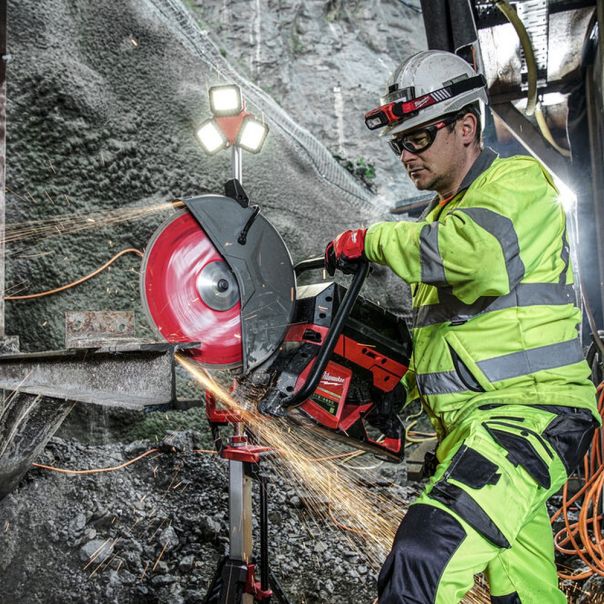 MILWAUKEE Baterijski sekač 350mm 2x6Ah - MXFCOS350-602 - 4933464881