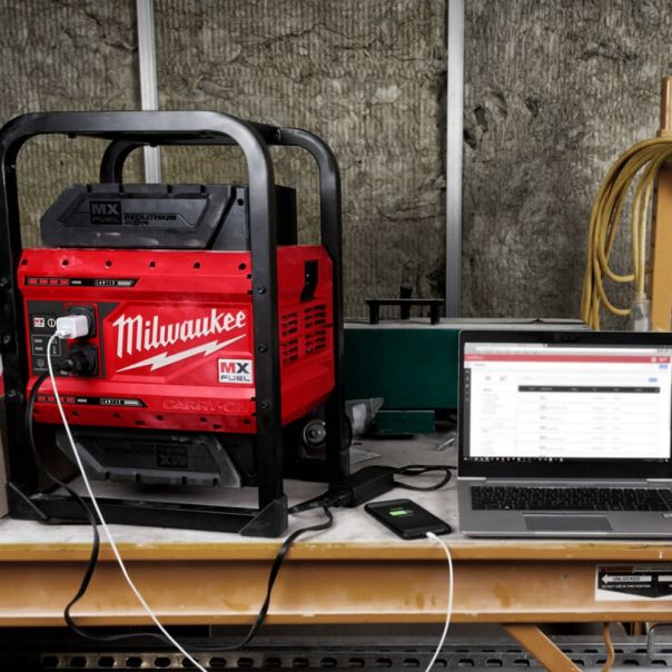 MILWAUKEE Akumulatorsko napajanje za 220V - MXFPS-602 - 4933479266