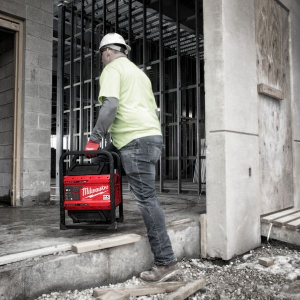 MILWAUKEE Akumulatorsko napajanje za 220V - MXFPS-602 - 4933479266