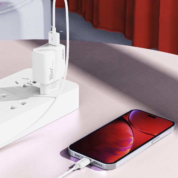 MOXOM Punjač MX-HC132 3A/18W Lightning, bela - P1113