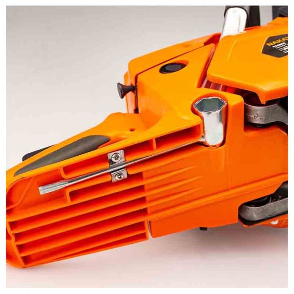 NAKAYAMA Motorna testera PC5600 - PC5600