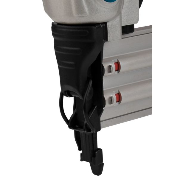 MAKITA Pneumatski zabijač eksera AF506 - AF506