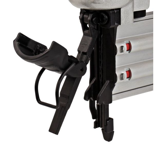 MAKITA Pneumatski zabijač eksera AF506 - AF506