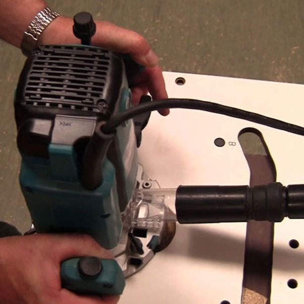 MAKITA Površinska glodalica-ober frezer RP0900 - RP0900