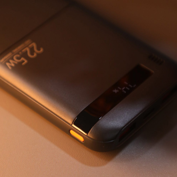 Power bank prenosiva baterija REMAX Piloteer Series RPP-71 20W+22.5W Fast Charging 10000mAh crni - 217156