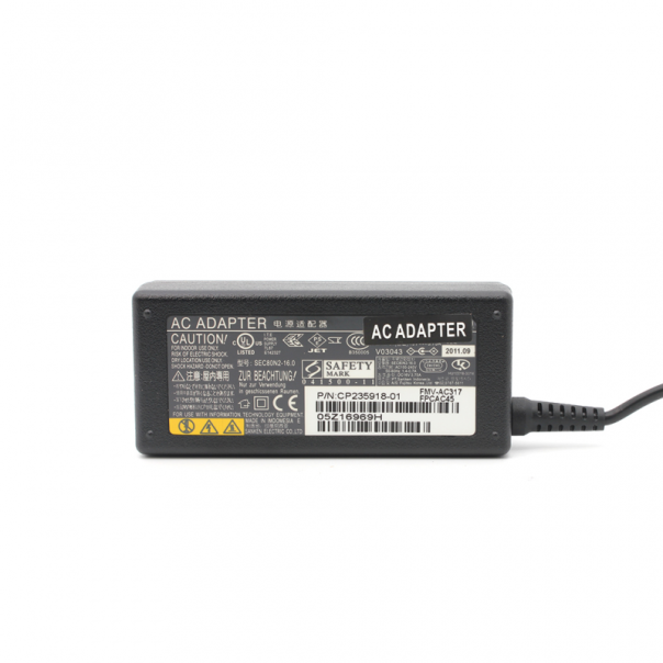 Punjac za laptop Fujitsu 16V 3.75 (6.5*4.4) - 70913