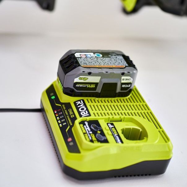 RYOBI Dupli punjač za akumulatorske baterije ONE+ 18V RC18240 - RC18240