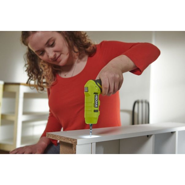 RYOBI Kompaktni aku okretni odvijač USB Lithium 4V (2,0 Ah) RSDP4-120G - RSDP4-120G