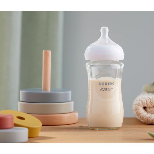 AVENT SET NATURAL RESPONSE STAKLENA FLASICA SA VARALICOM 0727 - EP2739304