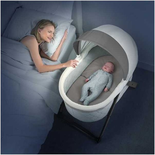 KIDS II Ingenuity Prenosiva korpa za bebu - Foldaway Rocking Wood Bassinet - Carrington - SKU11162