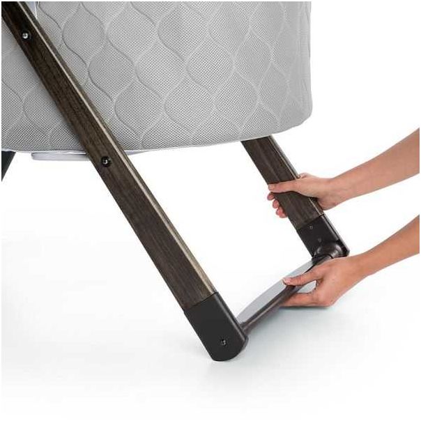 KIDS II Ingenuity Prenosiva korpa za bebu - Foldaway Rocking Wood Bassinet - Carrington - SKU11162