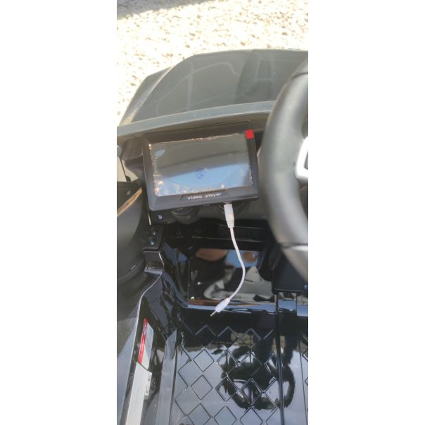 Deciji auto na akumulator MERCEDES GLC 63 S COUPE CRNI DVD EKRAN - 8