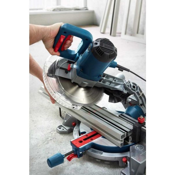 BOSCH Stacionarna kružna testera - ger GCM 216, 1.300W - 0601B33000