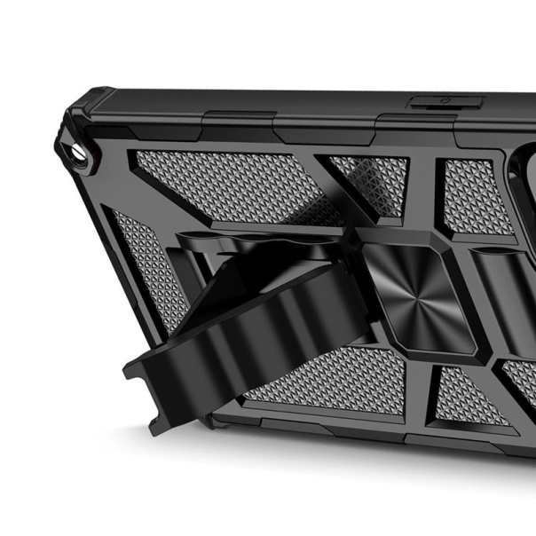 Torbica Hard za iPhone 14 6.1 crna - 204177