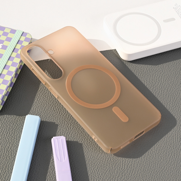 Torbica Magsafe Matte PC za Samsung S931B Galaxy S25 braon - 220274