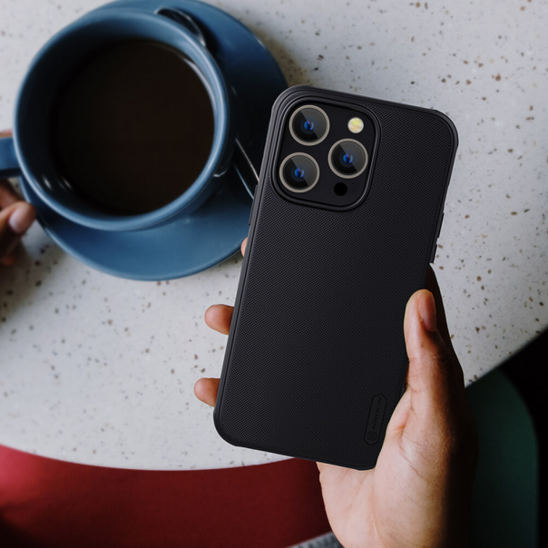Maska za iPhone 14 Pro Nillkin Super Frosted Shield Pro crna - 203042