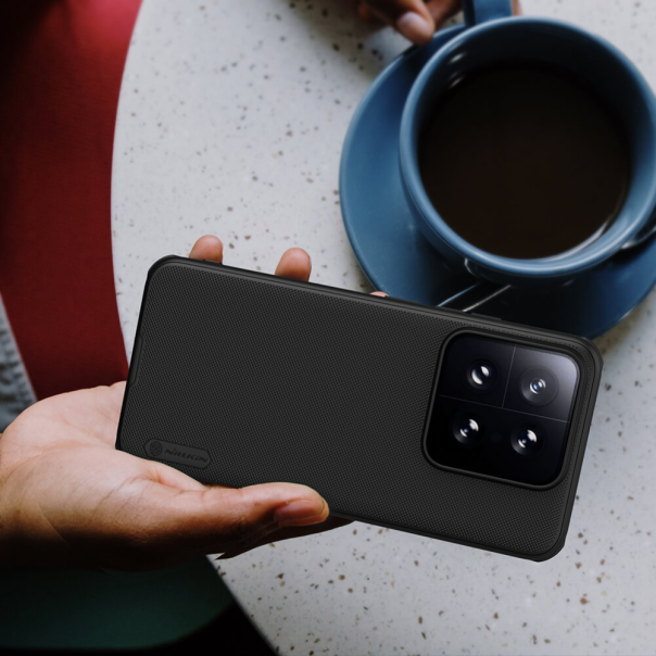 Maska za Xiaomi 14 Nillkin Scrub Pro crna - 210668