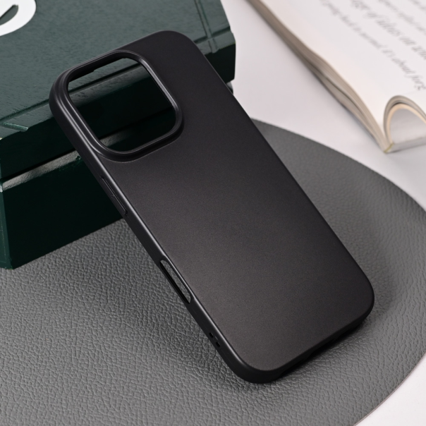 Maska za iPhone 16 Pro 6.3 mat silikonska Skin crna - 216100-1